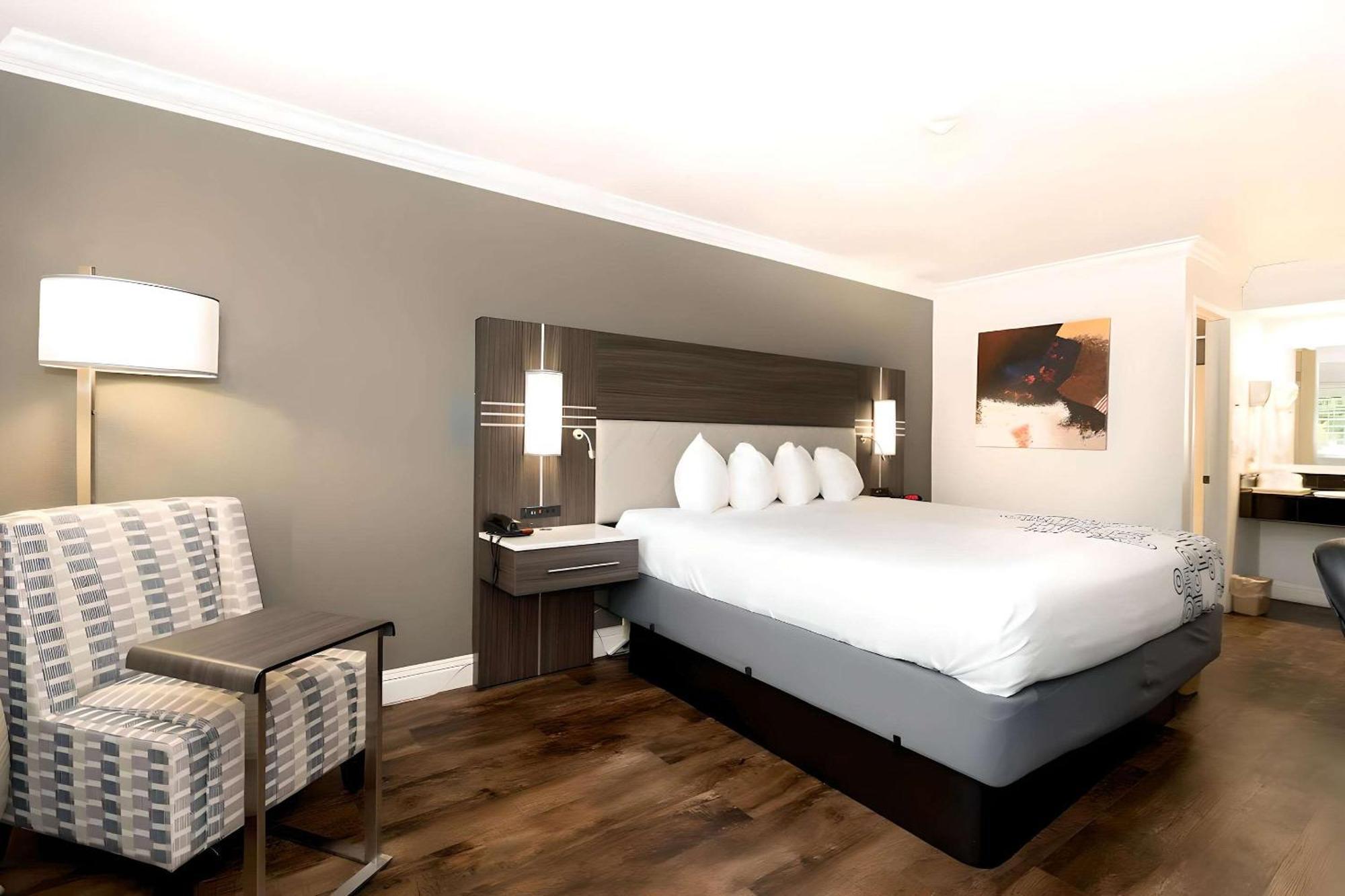 Rodeway Inn San Jose Hwy-101 Tully Rd Exit Eksteriør billede