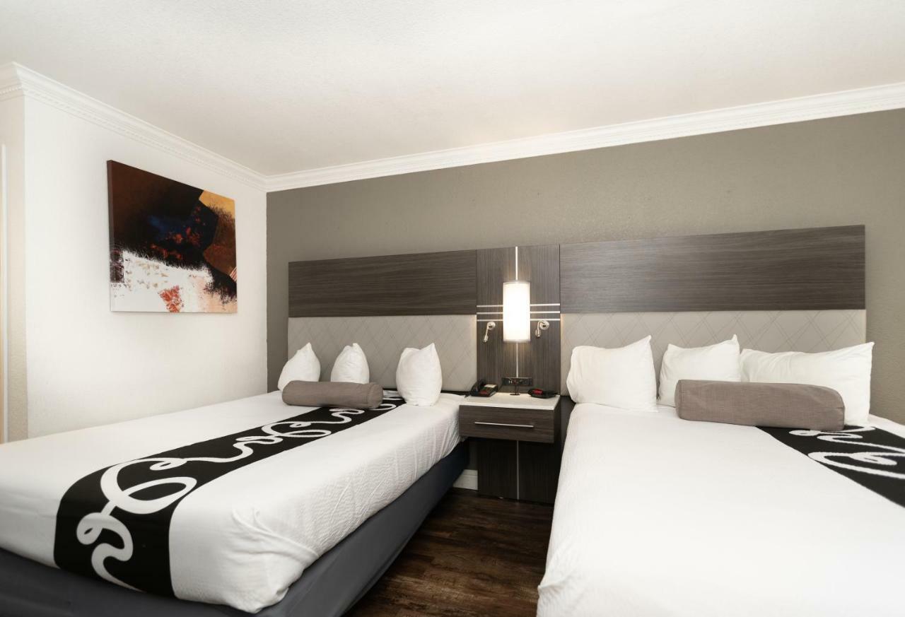 Rodeway Inn San Jose Hwy-101 Tully Rd Exit Eksteriør billede